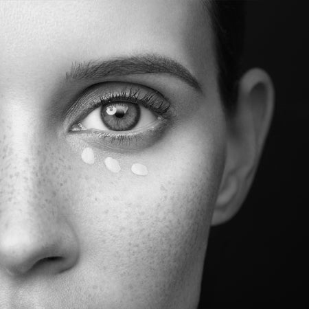 Corrector anti ojeras con tratamiento Sothys